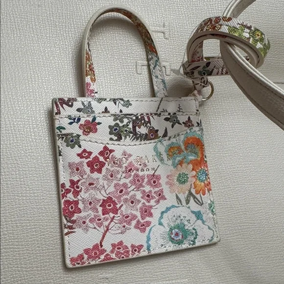 Ted Baker London Soocon Icon Cream Tote with Floral Bag Charm Card Holder - Picture 5 of 12